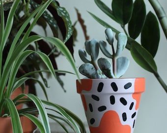 Hand painted terracotta plant pot for houseplants | Customisable pot with drainage and saucers to match | Great plant gift idea