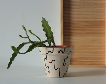 Hand painted terracotta plant pot for houseplants | Customisable pot with drainage and saucers to match | Great plant gift idea