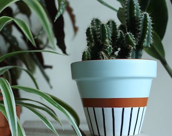 Hand painted terracotta plant pot for houseplants | Customisable pot with drainage and saucers to match | Great plant gift idea