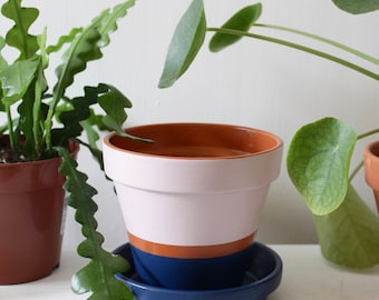 Hand painted terracotta plant pot for houseplants | Customisable pot with drainage and saucers to match | Great plant gift idea