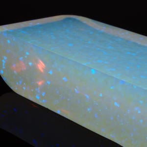 Coarse Crystalline Imitation Opal, 102.72 g, ~ 113 x 39 x 20 mm