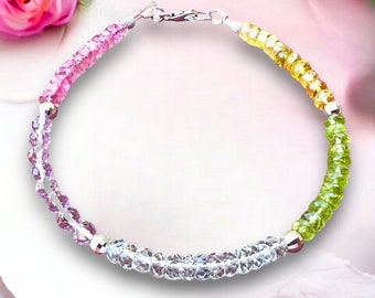 Bracciale radioso in oro bianco 14K con gemme arcobaleno: peridoto e zaffiro, lunghezza regolabile 7,6" - 7,75"