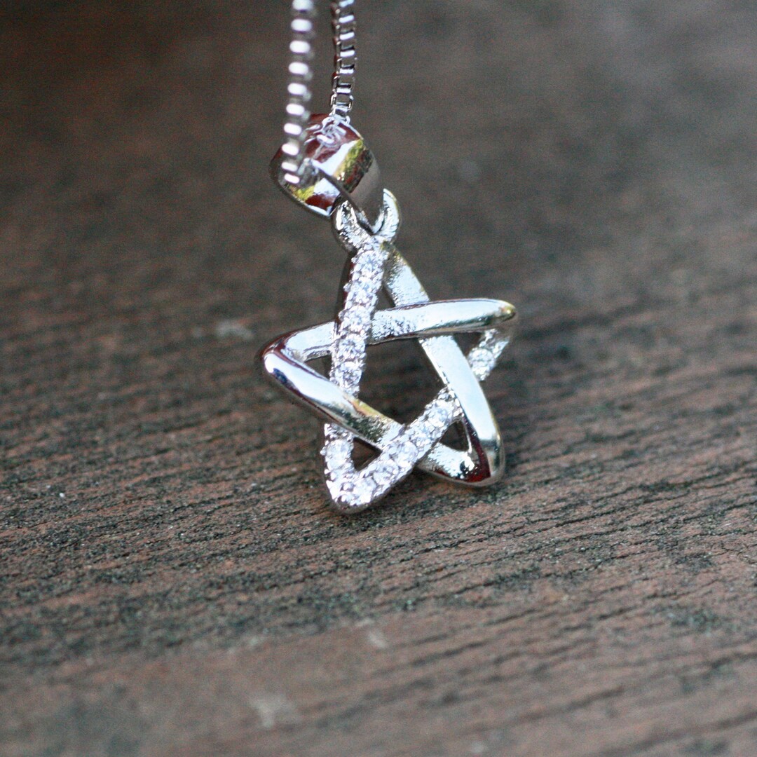 Sterling Silver Gold Plated Crescent Moon Pentacle Pentagram Pendant Moonstone | UK