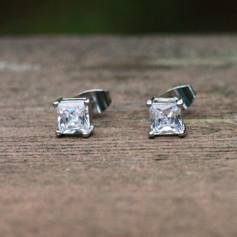 Diamond Look Princess Cut Cubic Zirconia Stud Earrings April Birthstone Platinum Plated