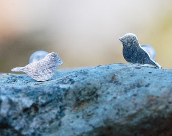 Tiny Bird Earrings Sterling Silver 925 , Little Girl Earrings , Minimalist Jewelry , Chickadee ts