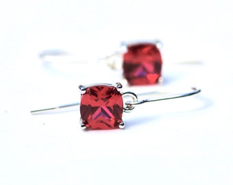 Boucles d'oreilles rubis fabriquées en laboratoire, argent sterling 925, pierre de naissance de juillet