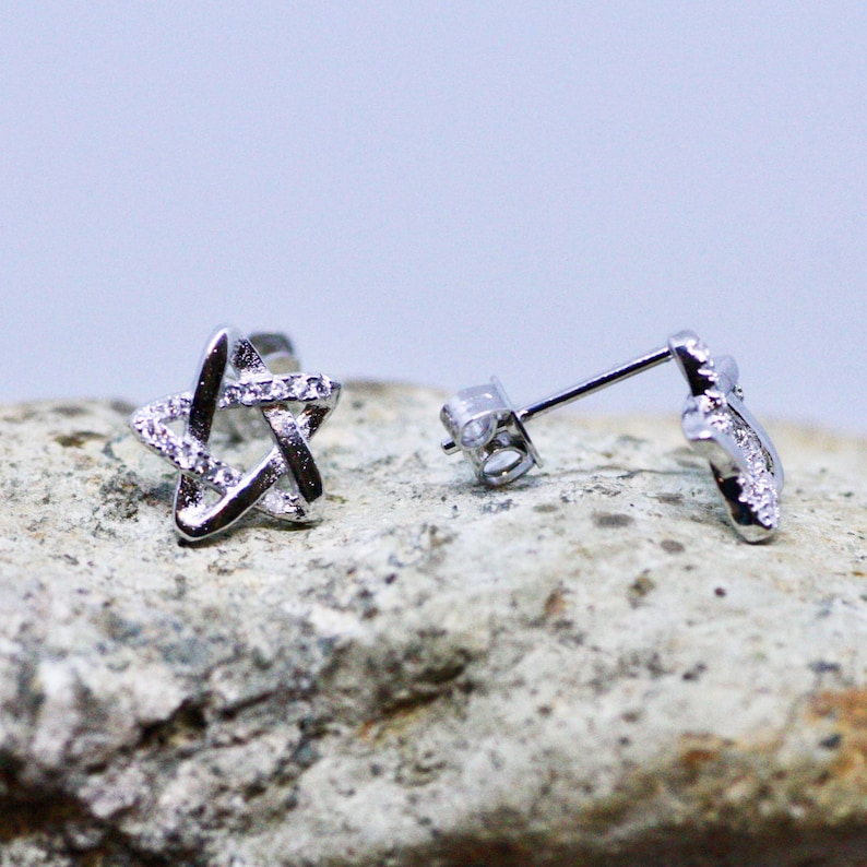 Twinkle Star Stud Earrings Sterling Silver 925 Cubic Zirconias 14k White Gold Plated
