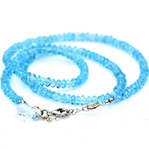 Collana con topazio azzurro svizzero e celeste – Bellezza di pietre preziose da 50 carati in oro bianco 14 carati, collana convertibile in bracciale