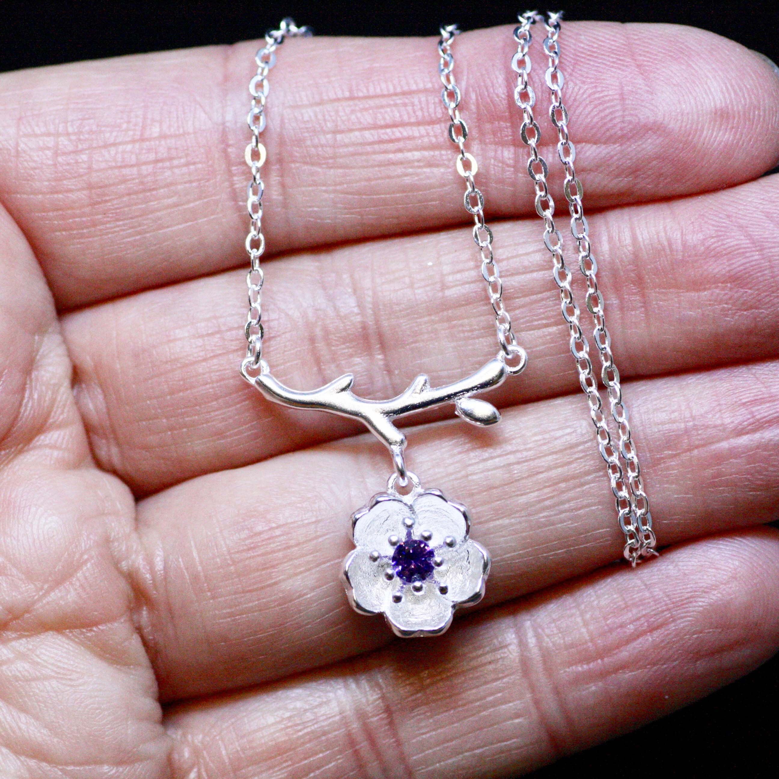 ネックレス・ペンダント Blossom Party Silver Pink Necklace (SILVER925) Amazon.com: Lam Sence Sterling Silver Sakura Flower Pendant