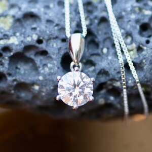 Ready to Ship .5 , 1 , 2  or 3 Carat Moissanite Pendant Sterling Silver 925 , Top Grade VVS D Colour