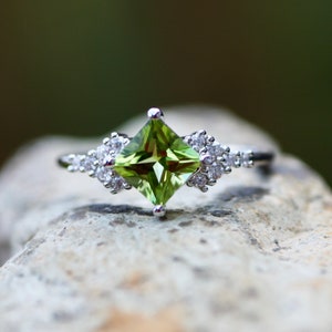 Timeless Elegance: Sterling Silver 925 Art Deco Natural Peridot Ring, August Birthstone Beauty