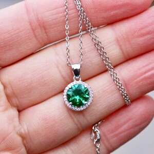 Beautiful Emerald Pendant Solid Sterling Silver 925 , May Birthstone, Halo Setting 画像 4