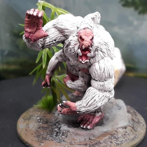 Ready Paint Girallons Monster Miniature | Hand Painted | Dungeons and Dragons | Large