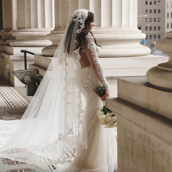 Mantilla cathedral veil, lace Wedding Veil, White mantilla Bridal veil, lace Trim veil, custom veil, veil for church, classic wedding veil