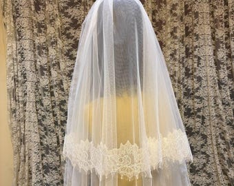 Bridal veil Chantilly lace trim, french lace bridal Veil 2 layers, veil 2 tiers french lace edge, Chantilly lace veil, custom veil catholic