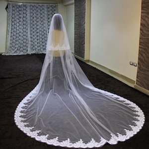 Wedding Veil with lace, bridal veil 2 Tier, Wedding Veil blusher, 2 tier Veil ivory lace veil, lace bridal veil, Veil with blusher