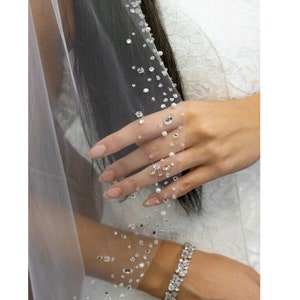 Bridal Veil With Rhinestones, Beaded Bridal Veil With crystals Edge, silver Beads veil, 1 layer crystals veil, royal rhinestones veil