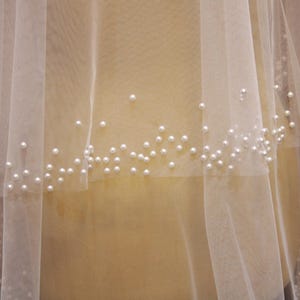 Bridal Veil pearls edge, Pearls trim Veil 2 layers, Pearls Veil, bride Veil 2 sizes Pearls, Ivory pearl Veil, Fingertip Veil, cathedral Veil