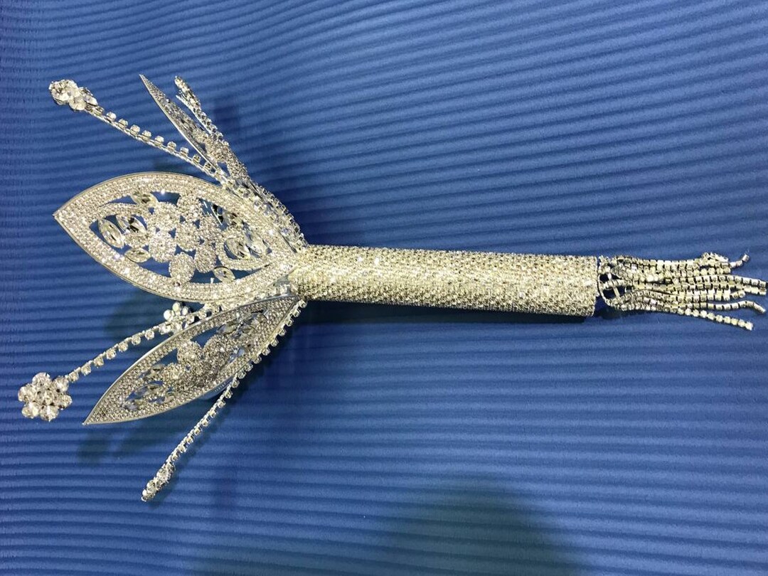 Silver Flowers Bouquet Holder, Rhinestone Flower Holders, Crystal Silver Bouquet Holder, Flower