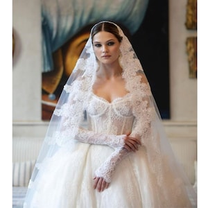 Mantilla Cathedral lace veil, Royal Mantilla veil, Veil lace edge, chapel lace veil, Bridal Veil lace Trim, church veil for bride