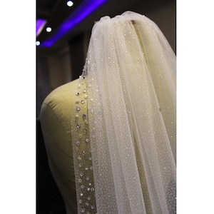Glitter sparkle Veil, beaded Sparkle Shimmer Veil, cathedral beaded rhinestones veil, Crystals bridal veil, Veil sparkling with beads