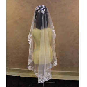 mantilla bridal Veil lace, fingertip lace veil, Lace trim Veil, 1 layer Lace Veil Cathedral, Ivory Lace Veil, white mantilla veil
