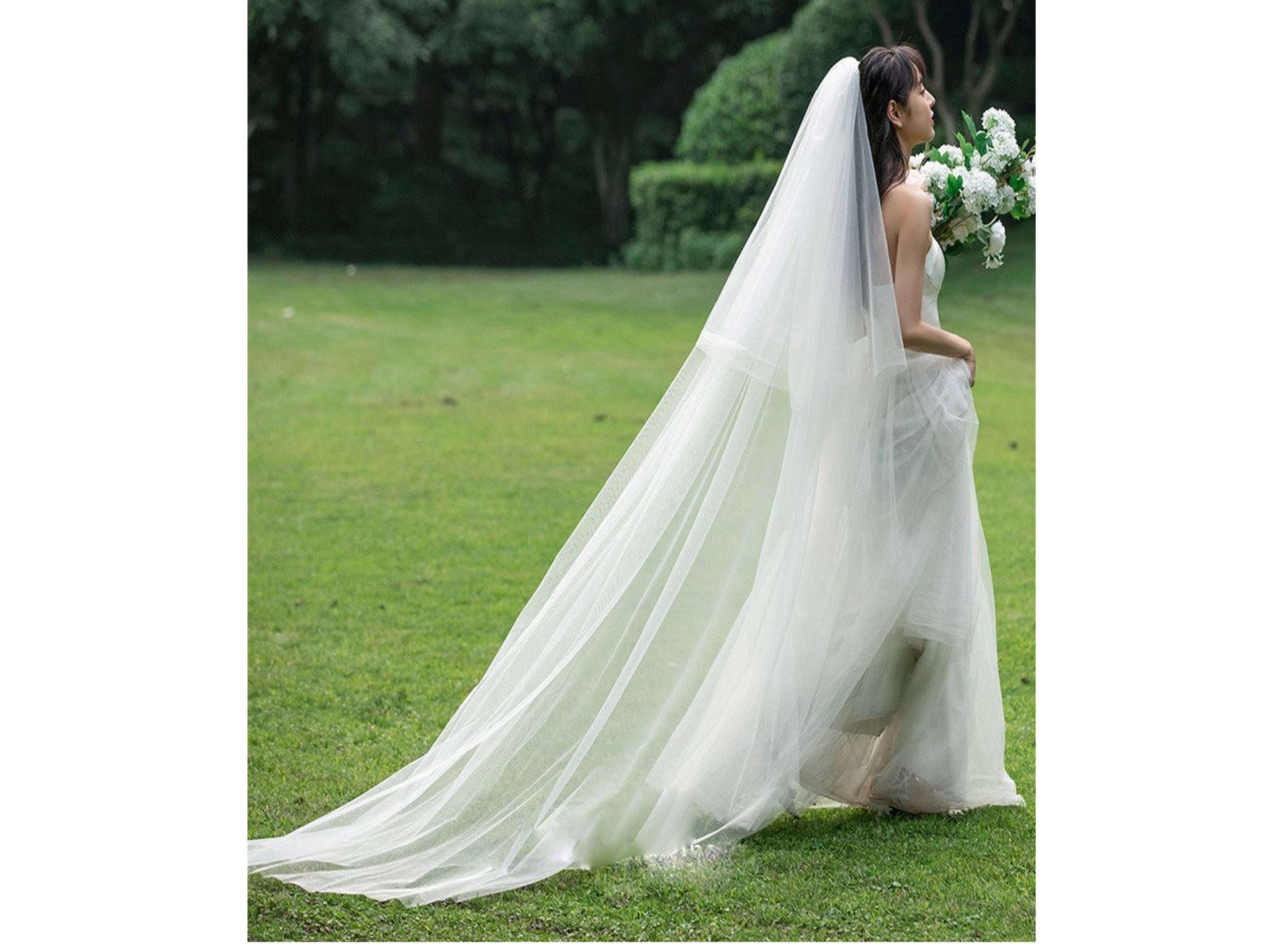 Brydealo Factory Simple Single Tier Tulle Plain Raw Cut Wedding Veil Light Ivory / Royal (500cm)