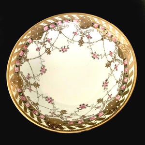 1910’s Nippon Porcelain Hand Painted Gold Gilt Centerpiece Bowl 10&quot;.