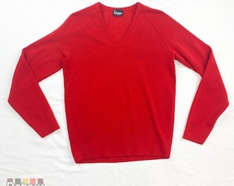 Vintage 1970s long sleeved red V-neck sweater Sz Med