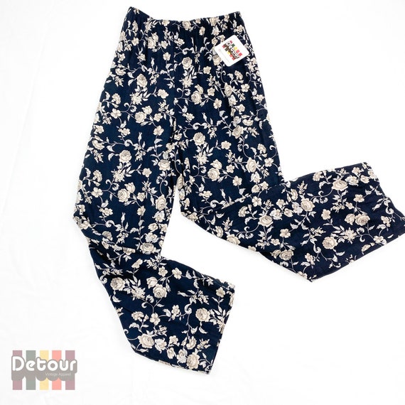 Vintage late 1990s floral pants 90s mid-high rise… - image 1