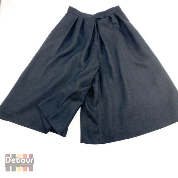 Vintage 1970s culottes 70s black shorts size smal… - image 2
