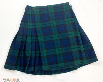 Vintage 1980s skirt 80s plaid kilt sz small medium pleated womens wear bottoms tartan clothing above knee length Halpern Ltd dark academia