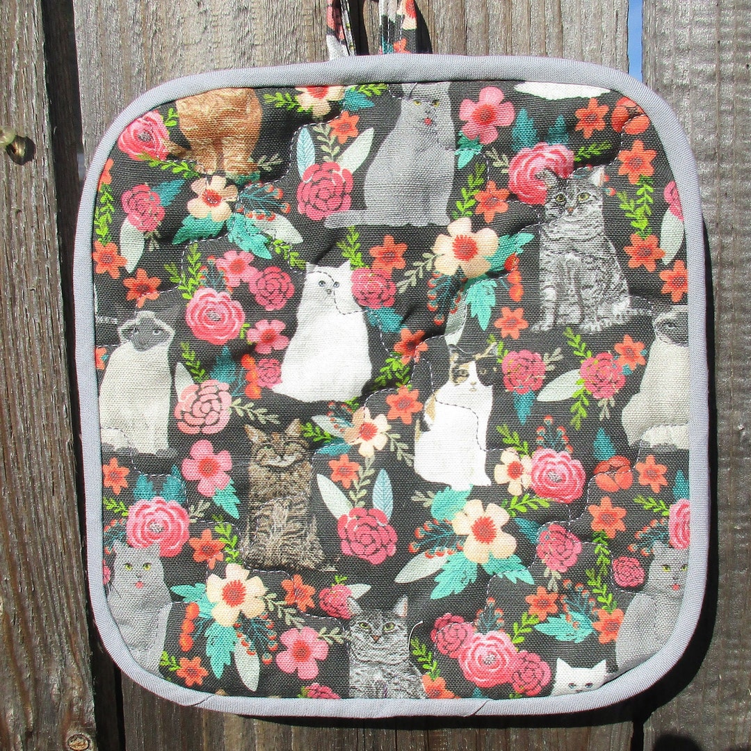 Cats and Flowers Quilted Potholders, Set of 2, Extra Thick With