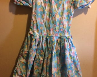 Cute Vintage Hand-Sewn Child's Button Design Dress! (No Tags-Estimated Size: 4T/5T)