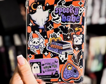 Wkładka do Kindle'a Spooky Babe Halloween do przezroczystego etui | Akcesoria do Kindle'a, Skórka do Kindle'a, Booktok, Bookish