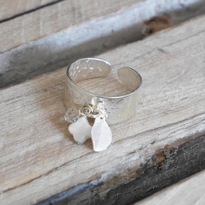 Adjustable ring in 925 silver, 925 silver charm ring, clover ring, mother-of-pearl ring, silver and white ring, adjustable ring