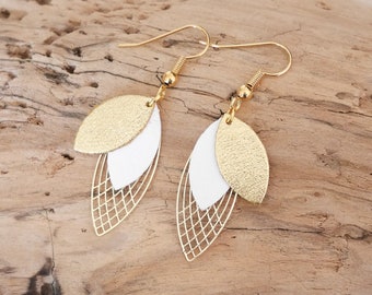 Boucles d'oreilles feuilles cuir ivoire ou blanc et doré. Boucles cuir feuilles. Boucles mariée. Boucles mariage. Cadeau femme (BO361ivdoré)