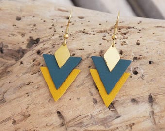 Geometric triangle earrings in teal and mustard yellow leather. Yellow and blue earrings. Stainless steel earrings. Gift for women