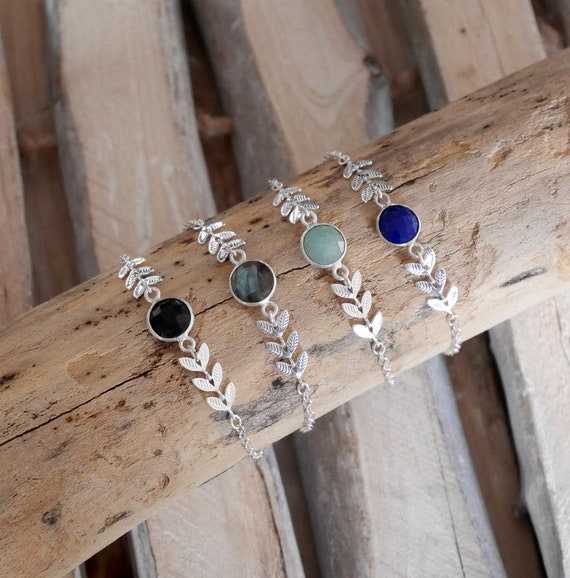 Minimalist Bracelet Fine Silver Spike Chain, Round Stone Set in Black Onyx,  Labradorite, Amazonite or Lapis Lazuli. . Women\'s Gift - Etsy Denmark