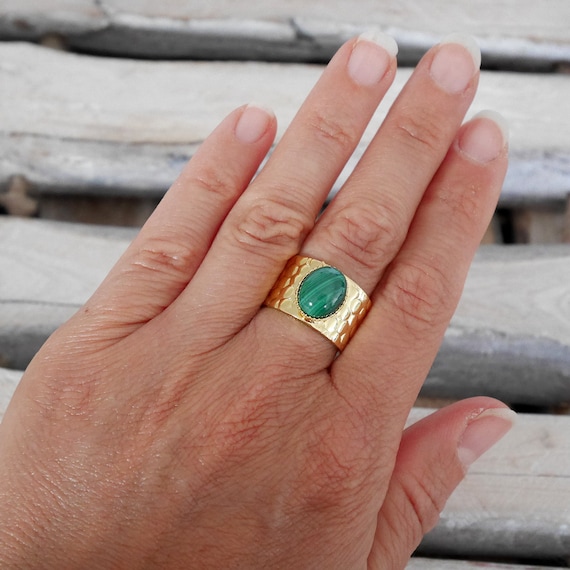 Adjustable Gold Oval Stone Ring