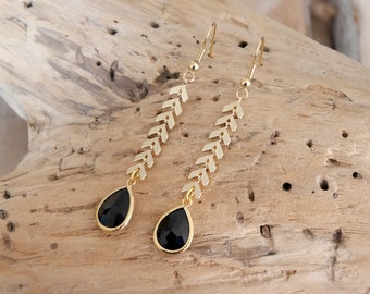 Boho chic dangling earrings in gold spike chain and black drop pendants. Christmas gift for women.