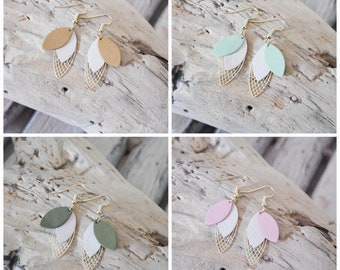 Boucles d'oreilles feuilles en cuir beige et vert kaki, rose clair, camel ou vert clair. Boucles géométriques. Cadeau femme