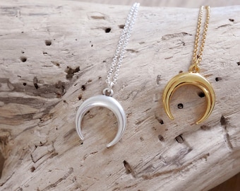 ゴールドの花柄と赤、青、ミント グリーン、白またはターコイズ ブルー