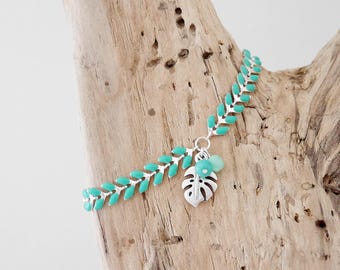 Bracelet chaîne épis argentée émaillée vert menthe avec breloque feuille de philodendron (BREP16menthe) Cadeau Noël femme ou fille