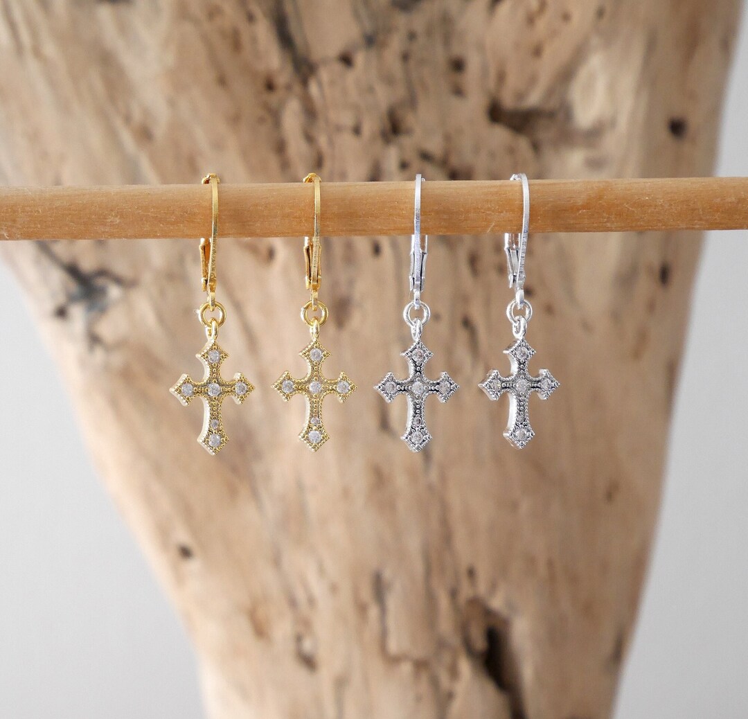 Semplici ed eleganti orecchini a cerchio con croce in argento vintage all'ingrosso