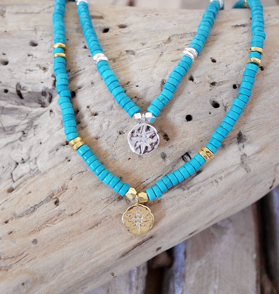 Collana Heishi in turchese ricostituito. Collana a stella polare. Collare surfista. Collana estiva. Collana alla moda. (COHE10) - Italia