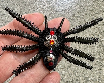 Spider Pin