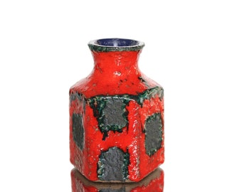 陶芸 赤土色と黒釉の花瓶