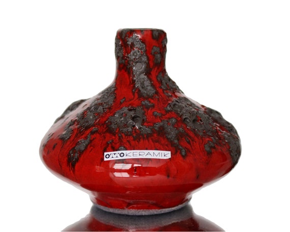 赤い小さめの陶器製花瓶（溶岩釉） - OTTO KERAMIK - Etsy 日本