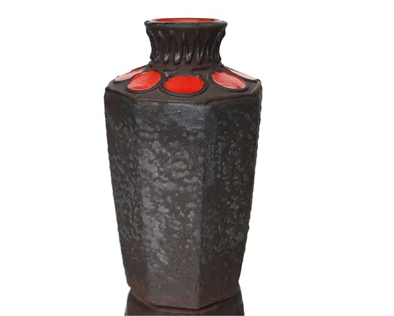 陶芸 赤土色と黒釉の花瓶